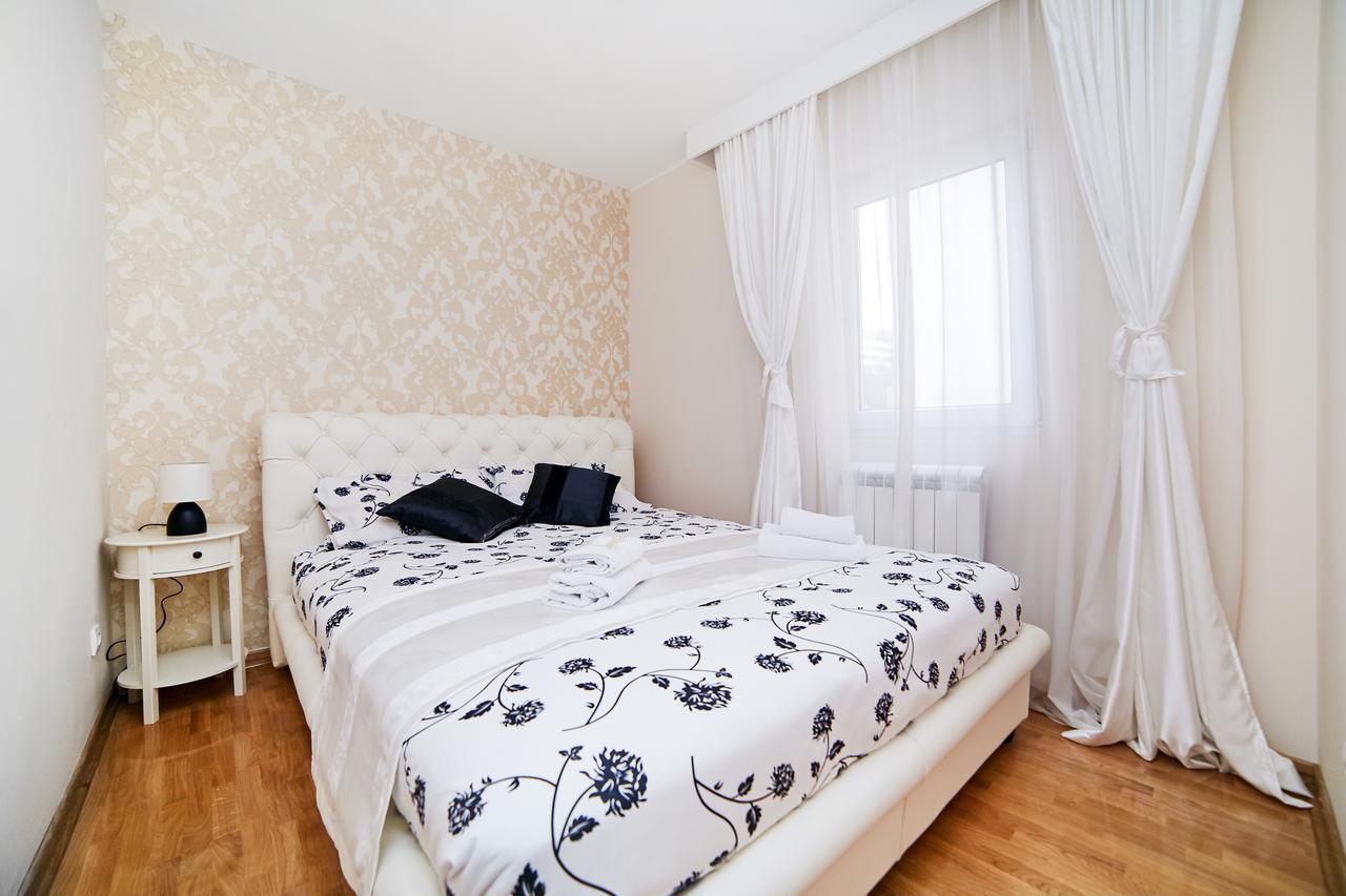 Lux Apartmani Beograd Exterior foto